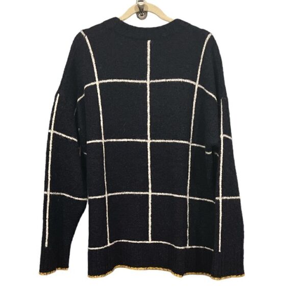 Elizabeth and James Oversized Sweater - Picture 6 of 8